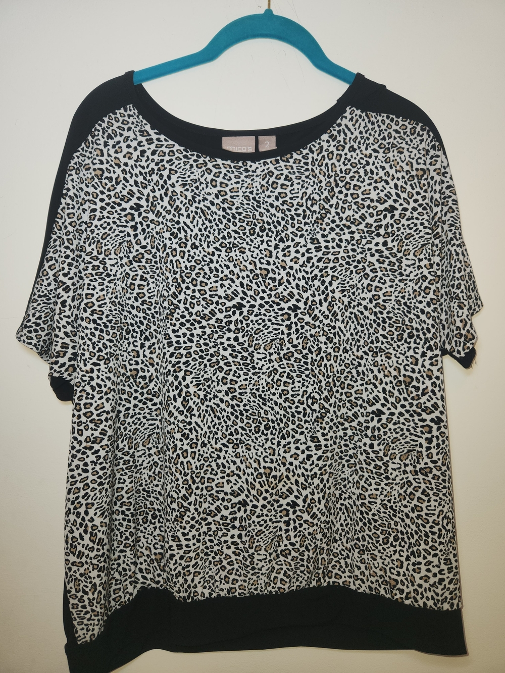 Chico's Black, White and Tan Leopard Print Short Sleeve Top L